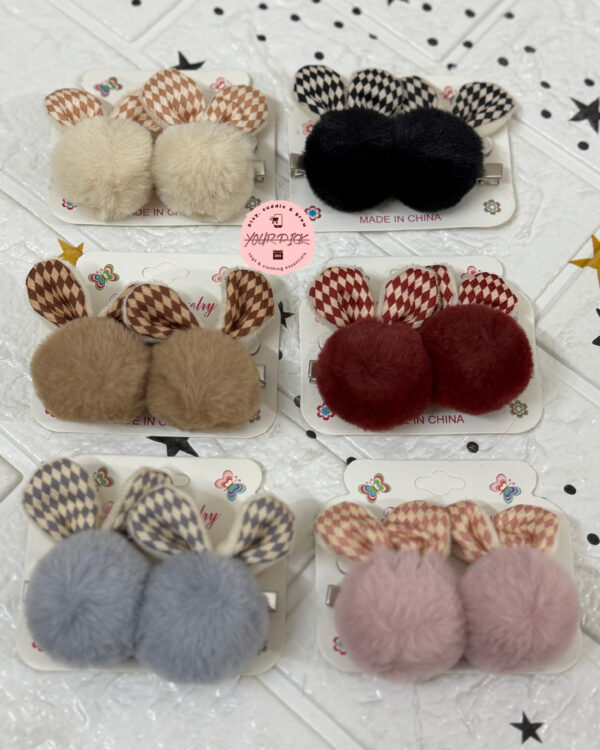 POM POM HAIR PINS