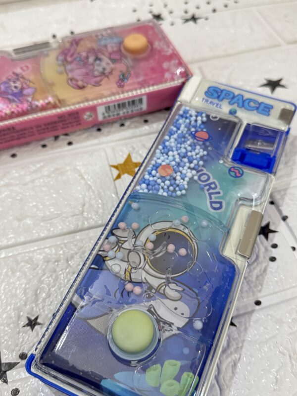 MAGNETIC PENCIL CASE WITH GAME - Image 2